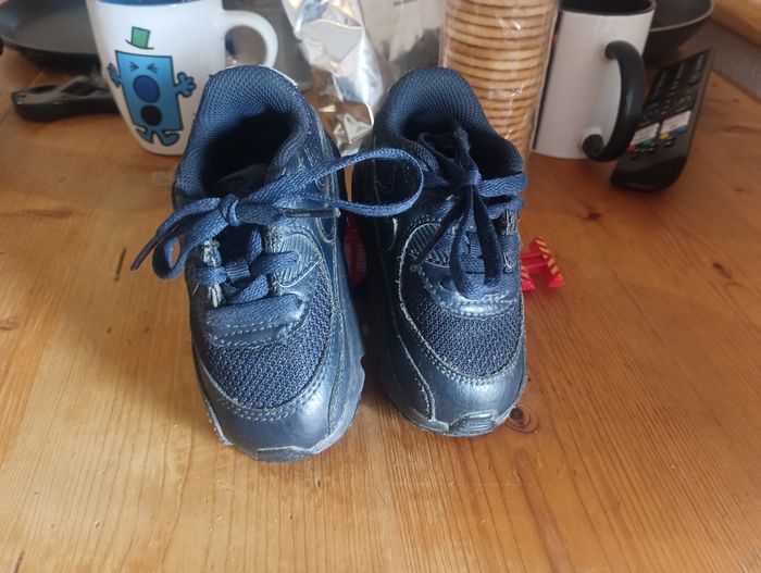 Chaussures taille 22 de la marque NIKE - photo numéro 2