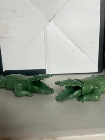 Playmobil crocodiles