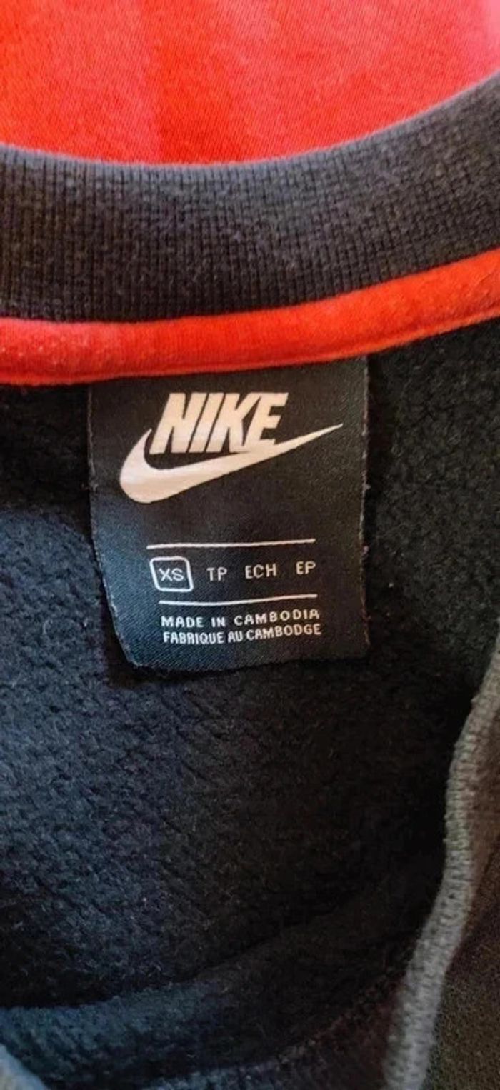Sweat ras de cou Nike marine rouge blanc XS - photo numéro 4
