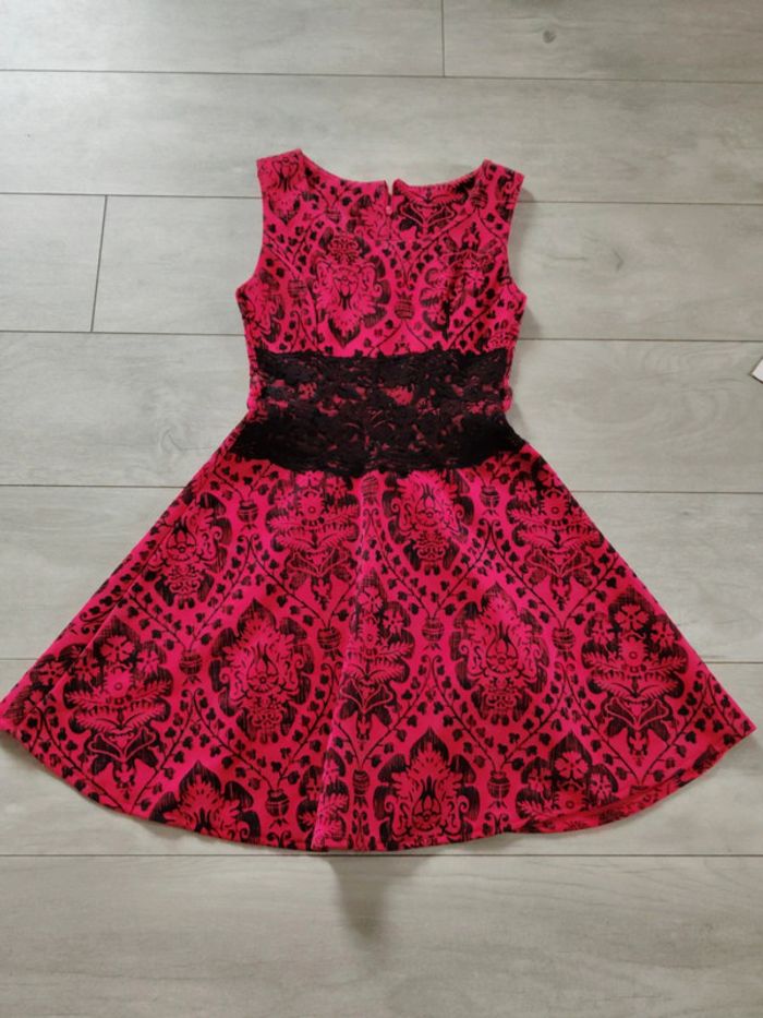 Robe dentelle