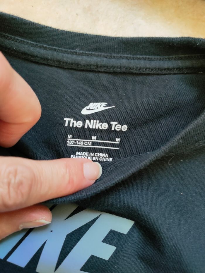 T-shirt crop top Nike – Noir – 10 ans - photo numéro 3