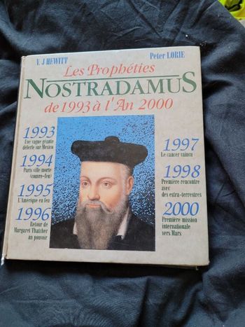 Les prophéties de Nostradamus de 1993 à l an 2000