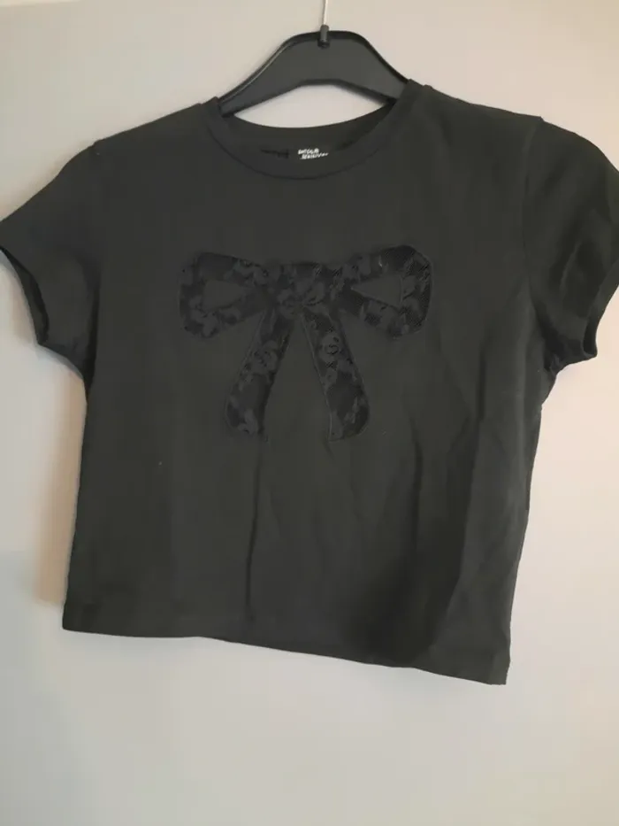Top dentelle neuf taille m