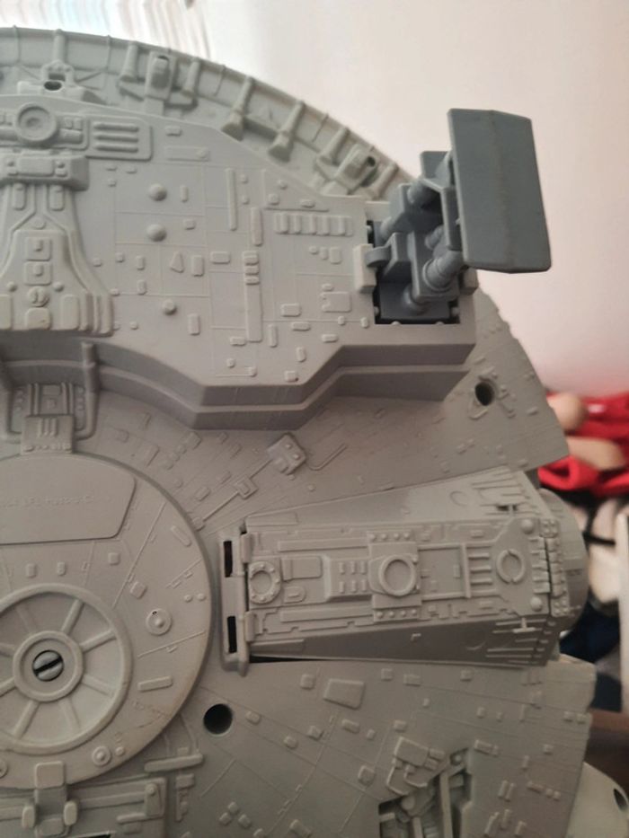 Star Wars Faucon Millenium 2004 Hasbro - photo numéro 10