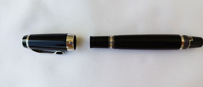 Stylo-plume rétractable Mont-Blanc - photo numéro 6