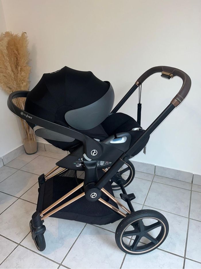 Poussette Cybex e-Priam  + cosy Cloud Z + accessoires