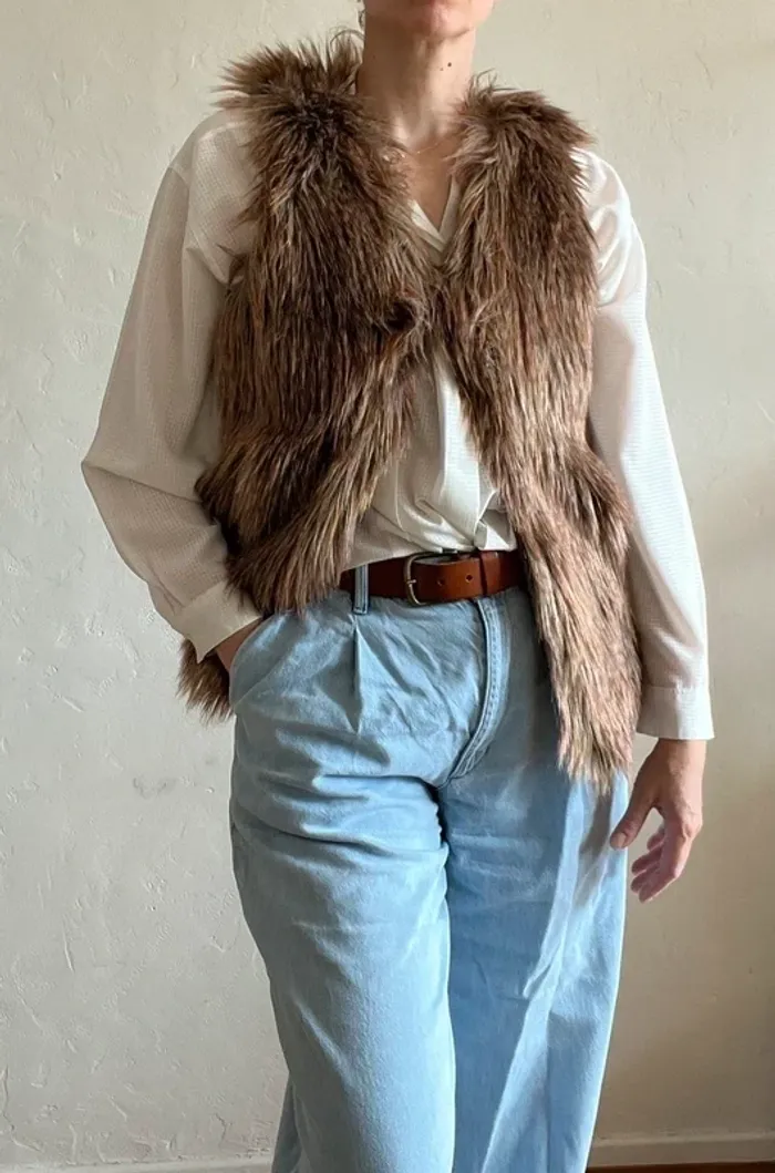 🧥 Gilet sans manches en fausse fourrure Esprit – Taille S 🧥