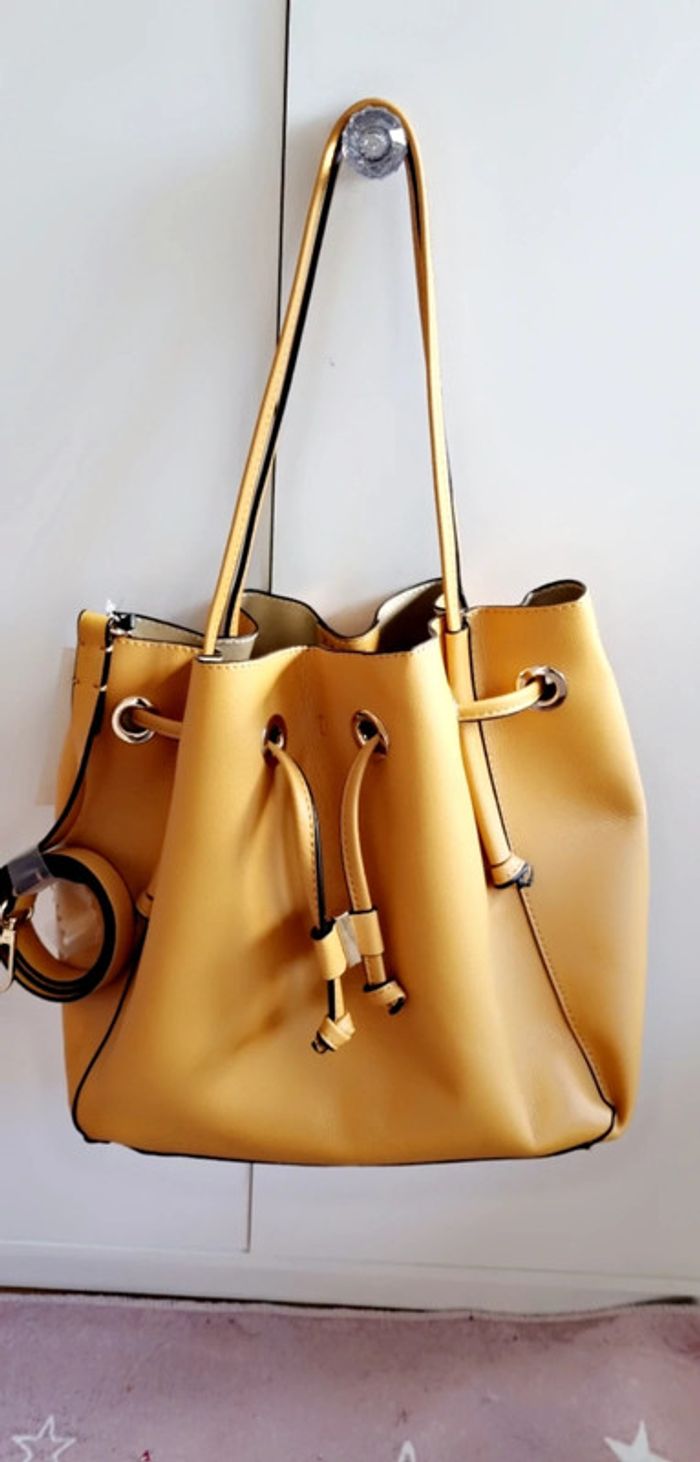 Sac zara + escarpins - photo numéro 2