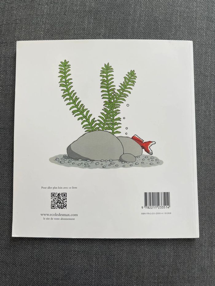 Le poisson rouge de Nanami de Yuichi Kasano - École des loisirs - photo numéro 2