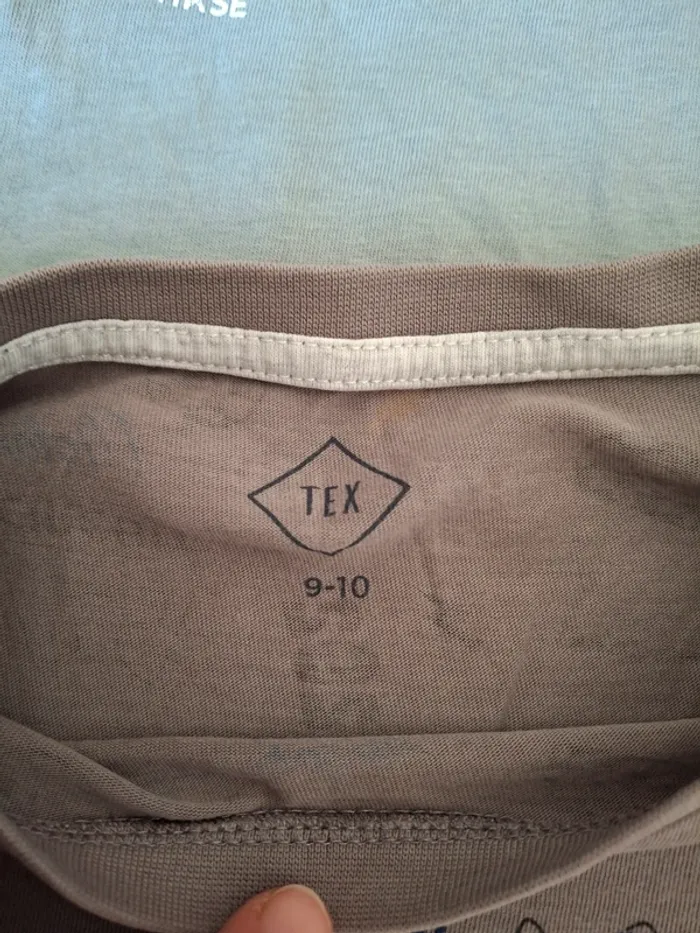 Tea shirt 9/10 ans - photo numéro 3