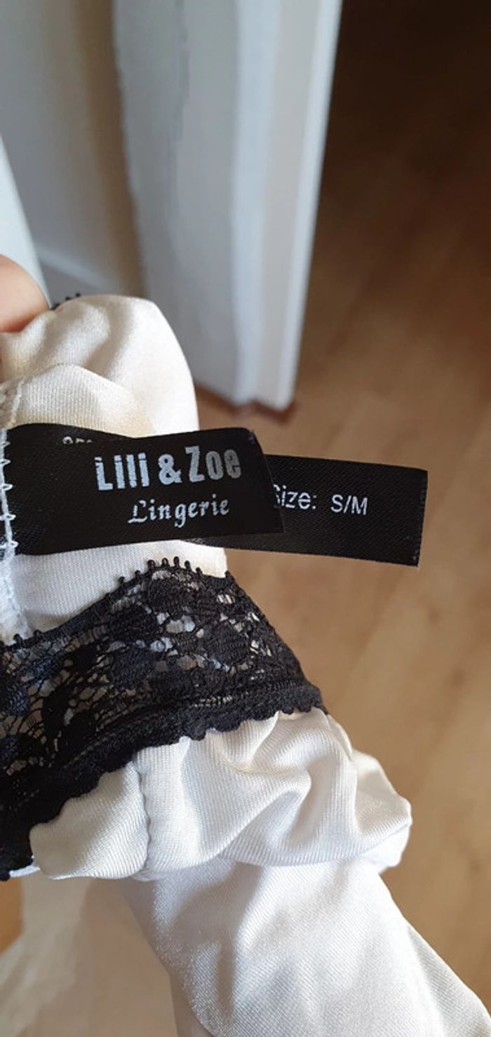 Tenue de nuit - photo numéro 2