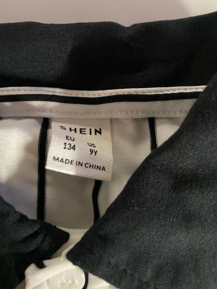 Teeshirt blanc à rayures noir enfants shein taille 134 - photo numéro 2