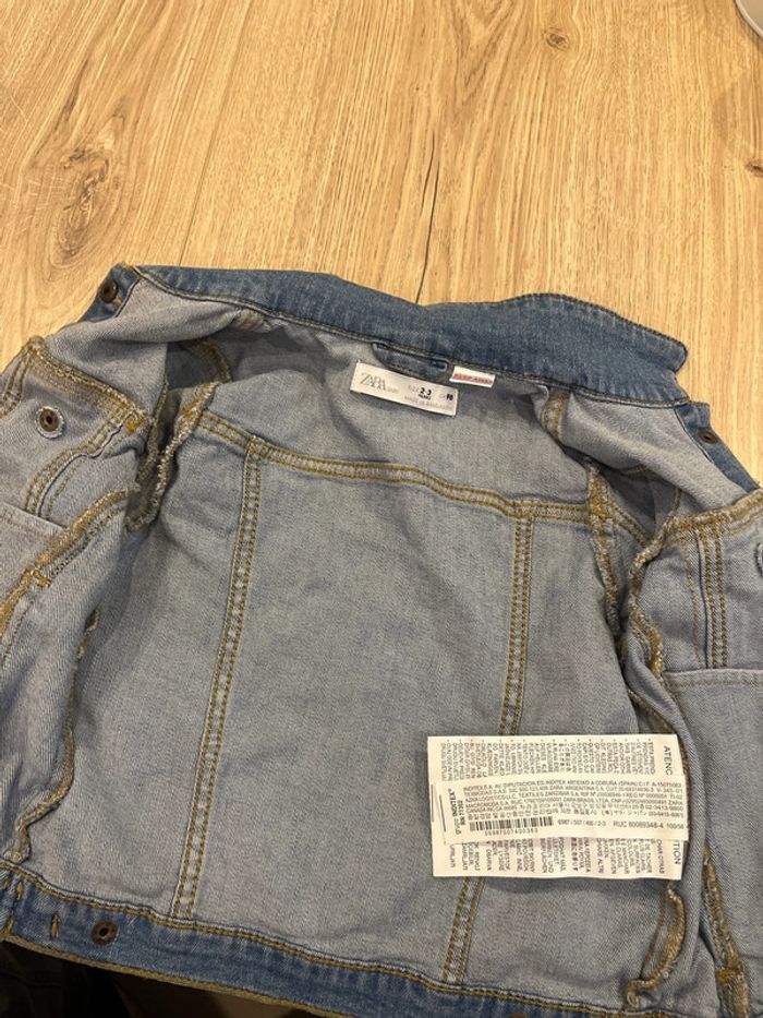 Veste en jean fille Zara taille 2-3 ans en très bon état - photo numéro 5