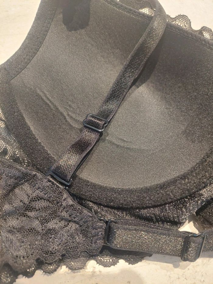 Soutien-gorge - photo numéro 3