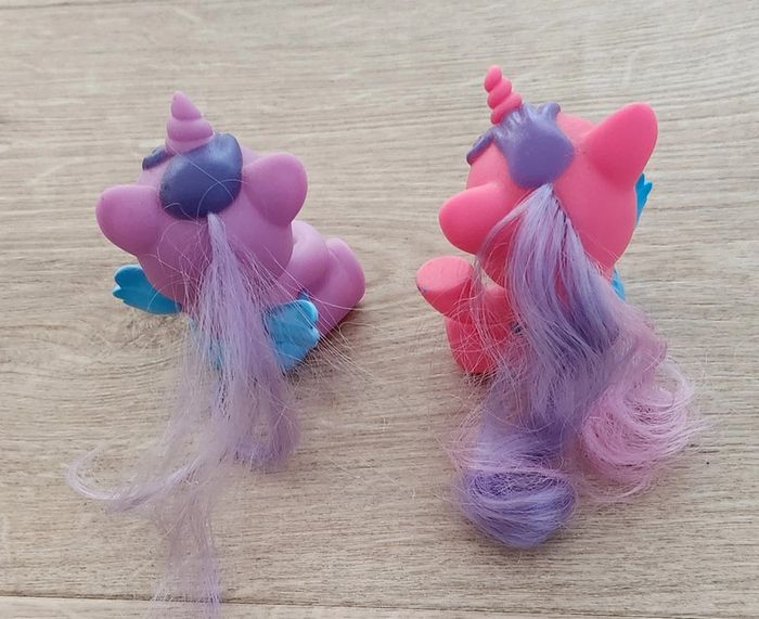 Lot de 2 figurines licornes 🦄 - photo numéro 2