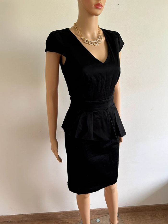 Robe noire à manches courtes Sinequanone taille 38 jamais portée (taille petit) - photo numéro 2