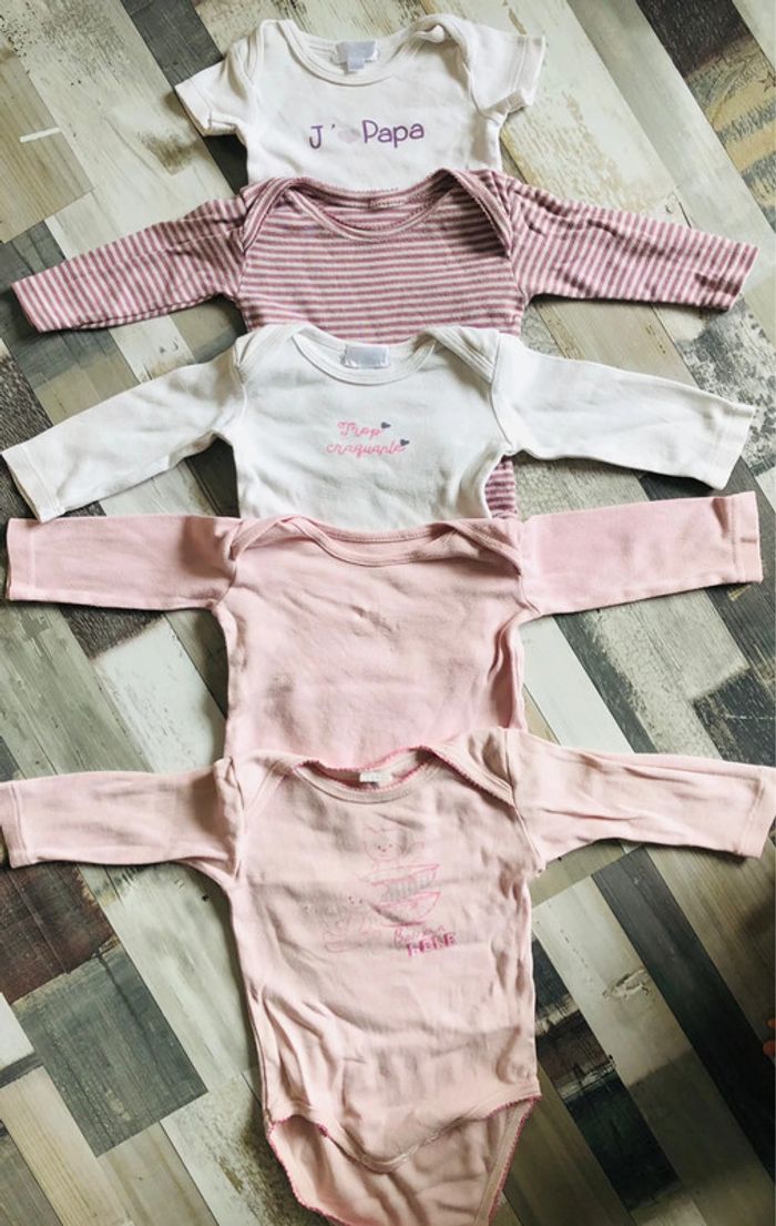 Lot de 5 body 6 mois