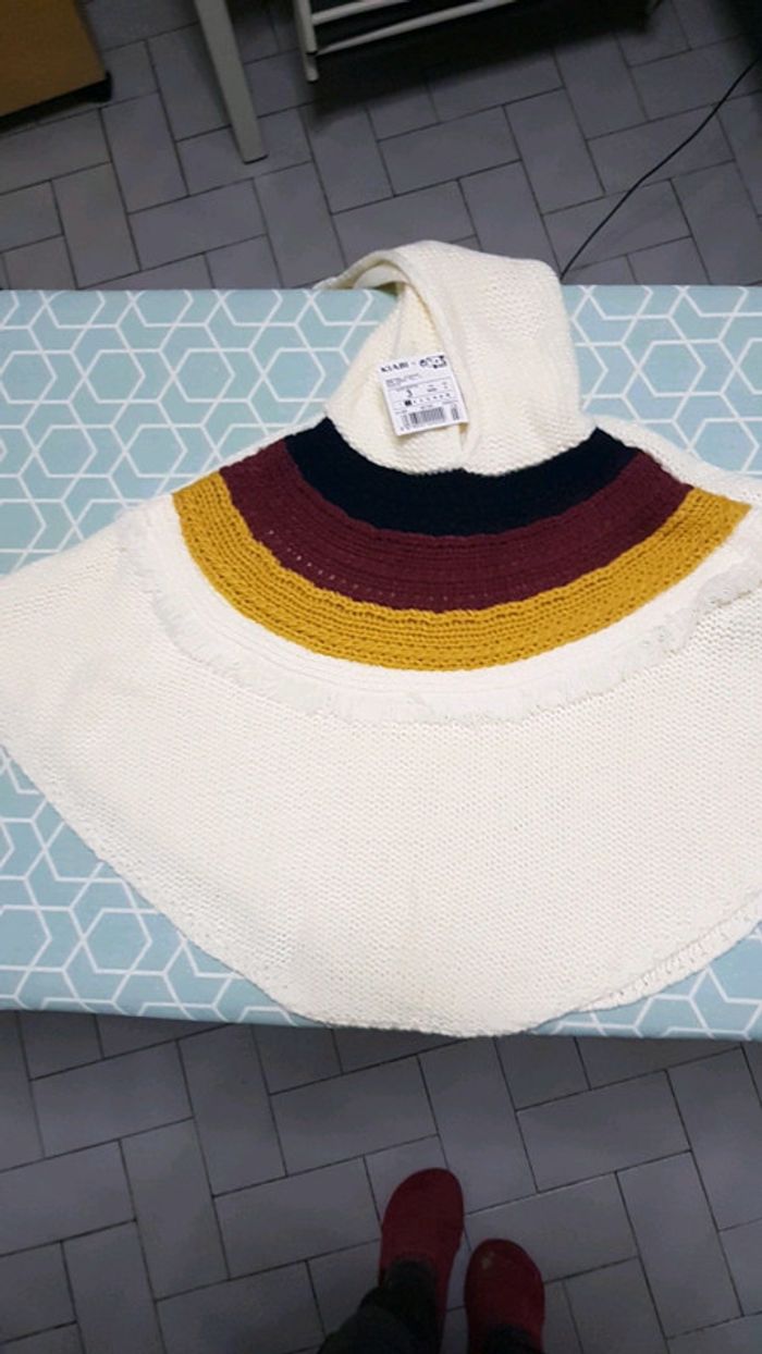 Poncho en maille - photo numéro 2