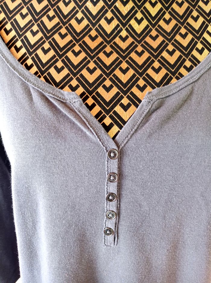 🌸T-shirt manches 3/4, Caroll, taille 42 - photo numéro 2