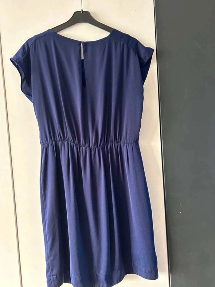 Robe  violette  fluide avec  col perle  T42 - photo numéro 2