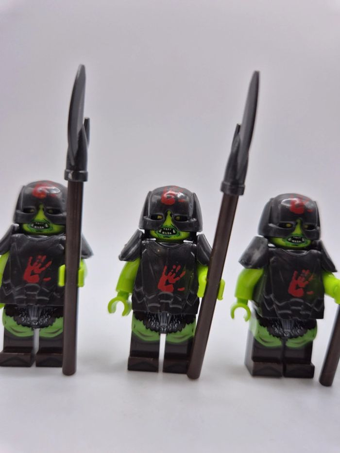 Figurines type lego 5 guerriers orcs seigneur des anneaux / hobbit - photo numéro 2