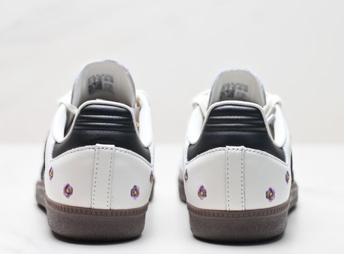Baskets Adidas Samba Flowers 41 1/3 - neuves - photo numéro 3