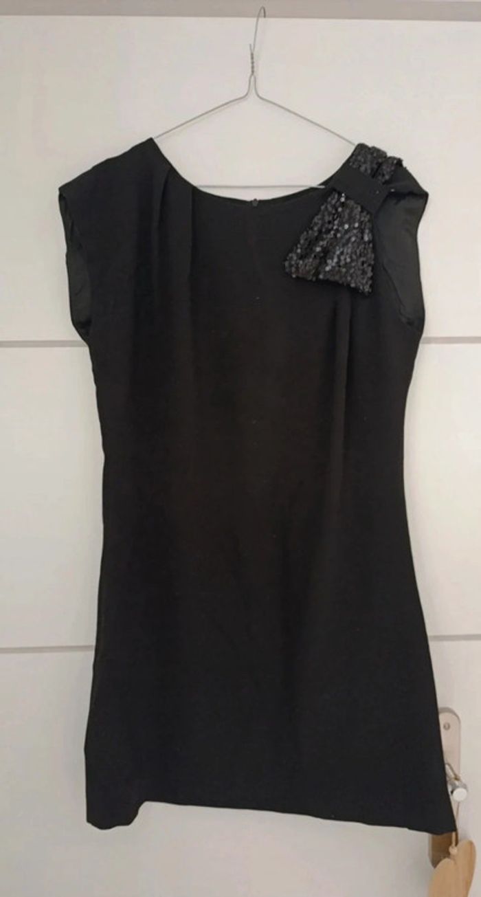 Robe noir t.38