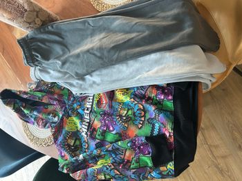 Lot de vêtements de sport 12 ans 