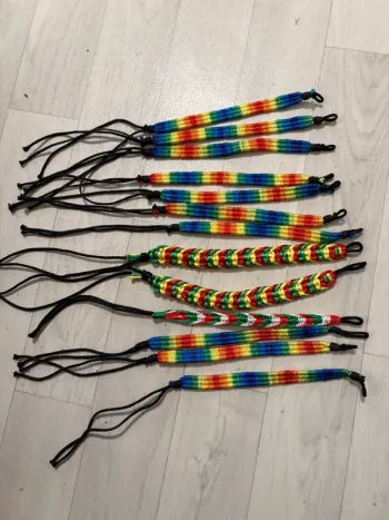 Lot de 14 bracelets brésilien neuf