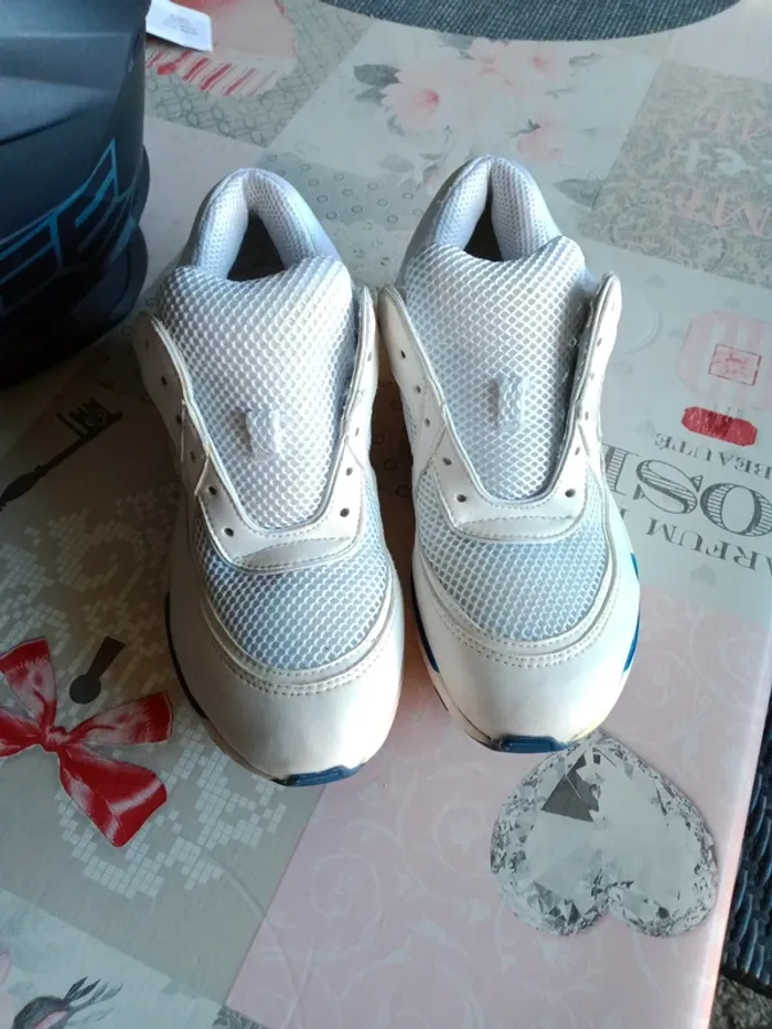 Paire de baskets - photo numéro 3