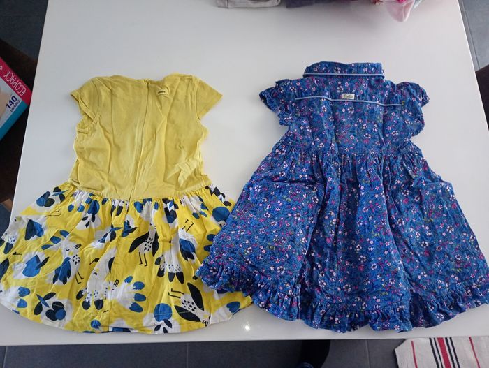 Lot de 2 robes - photo numéro 2