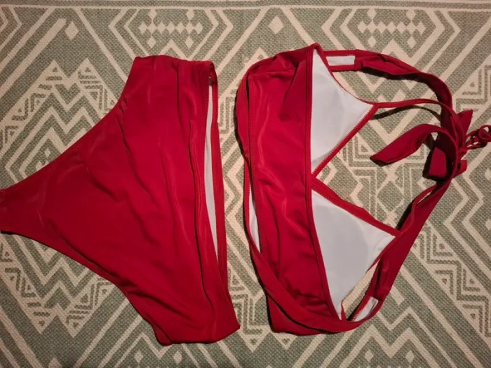 Maillot de bain 2 pièces - photo numéro 2