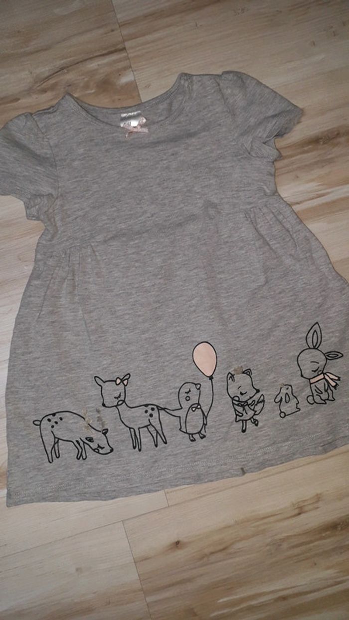 Robe grise manches courtes