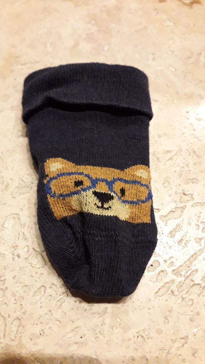 Ensemble 3 pièces (Pantalon + Tee-shirt + Veste à capuche) et paire de chaussettes - photo numéro 2