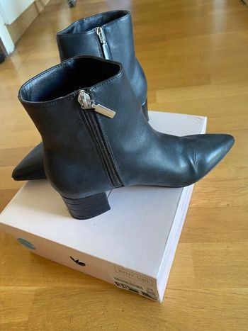 Bottines pour femme. Pointure 39