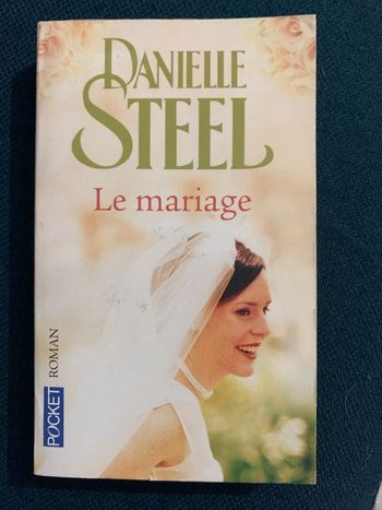 Livre de poche roman Danielle Steel Parfait état le mariage