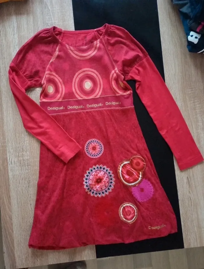 Robe desigual rouge 11 ans