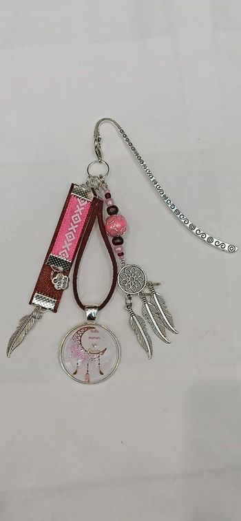 Cadeau belle maman, bijoux de sac ou marque page " belle maman qui déchire "