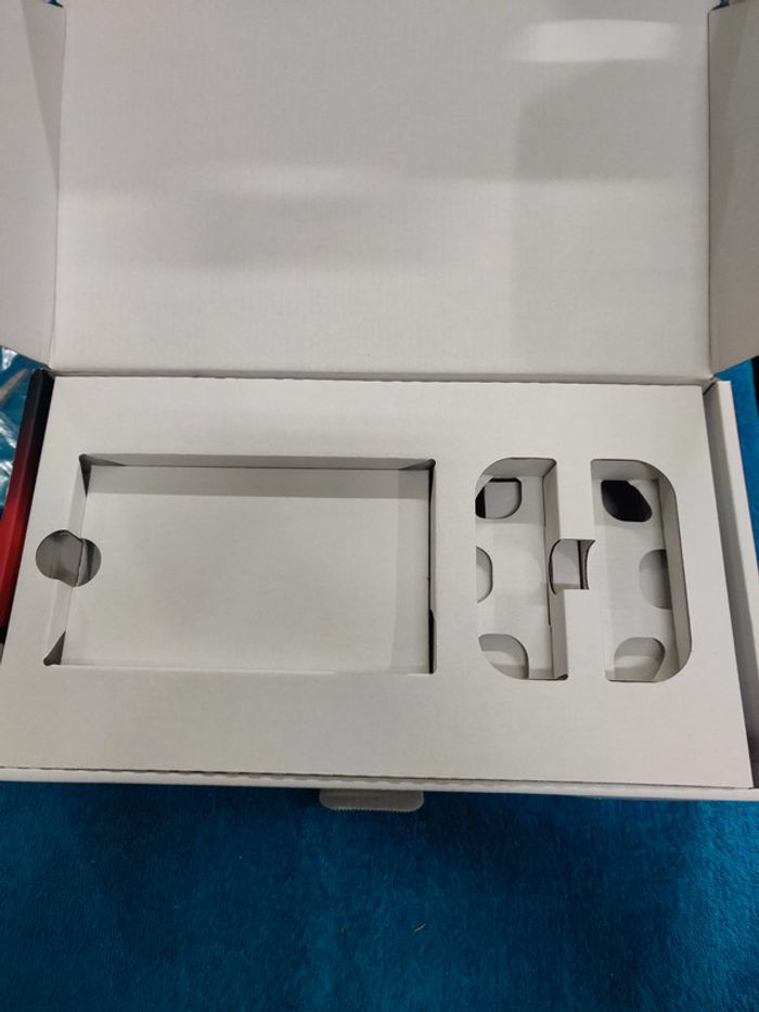 Boite complète pour console Nintendo Switch V1 - photo numéro 3