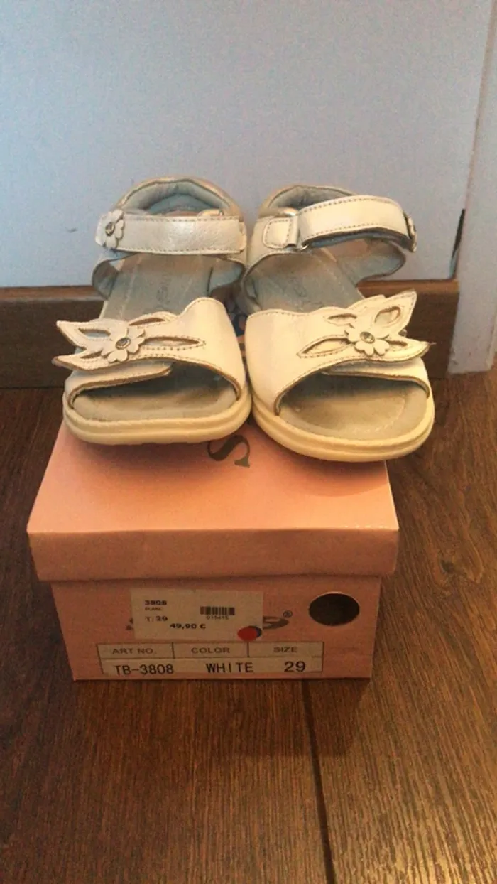 Sandale tout cuir