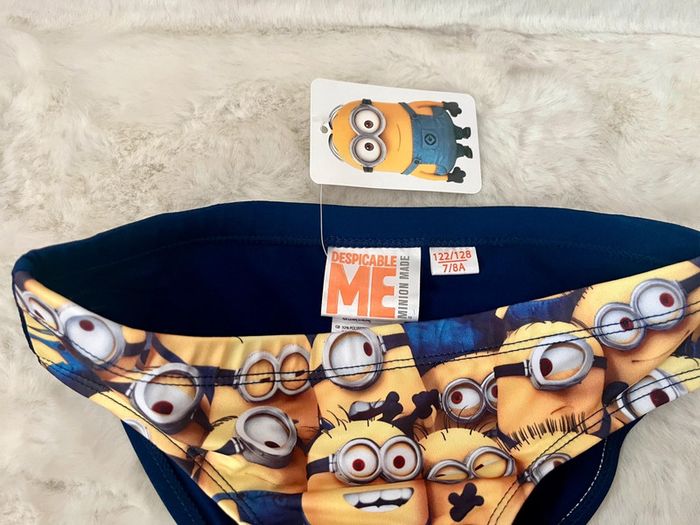Maillot de bain, slip de bain les minions 7/8 ans - photo numéro 2