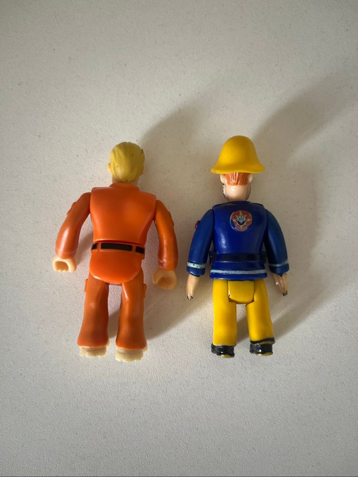 Lot 2 figurines Sam le pompier - photo numéro 2