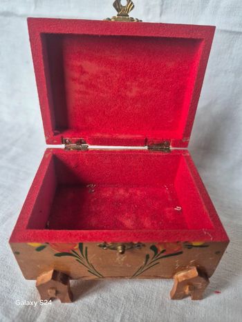 coffre à bijoux en bois