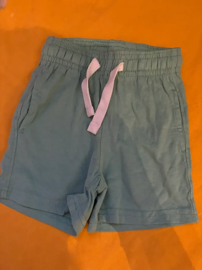 Lot de 2 shorts 3 ans - photo numéro 2