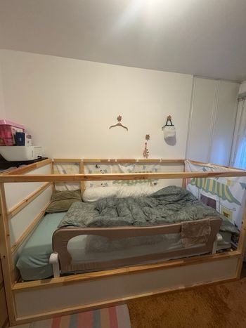 Lit kura presque neuf