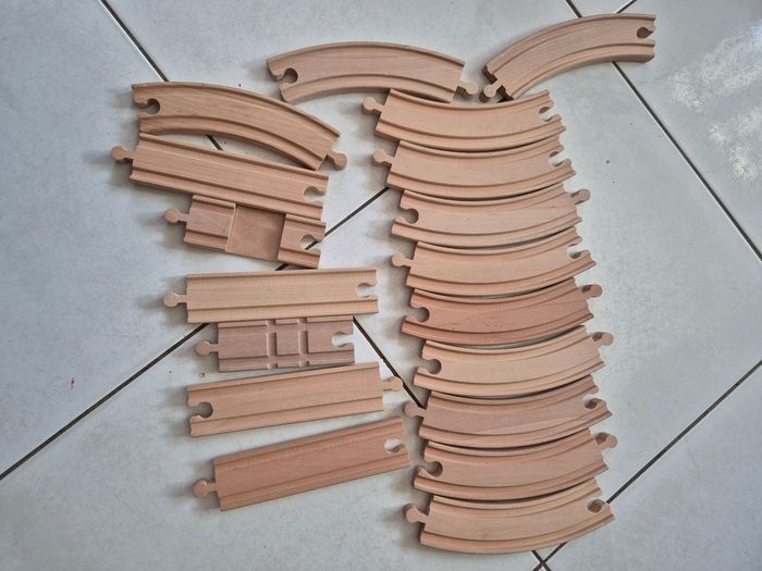 Train en bois enfant - photo numéro 5