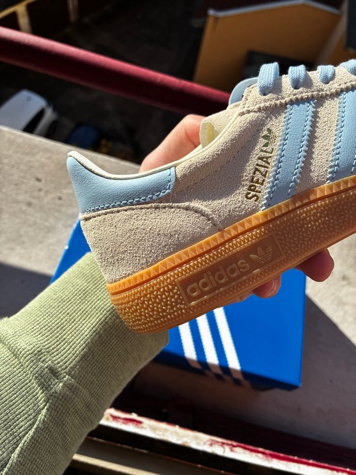 Adidas Spezial Off White/Clear Sky/Gum - Taille 38 - Neuves - photo numéro 7