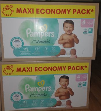 Couches pampers harmonie T4