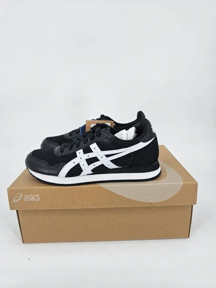 Basket homme  ou femme ASICS Tiger Runner – Taille 36 EU - US 4 – Neuves avec boîte - photo numéro 2