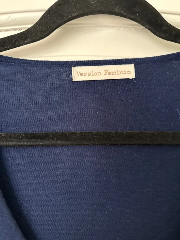 Pull bleu marine - photo numéro 2